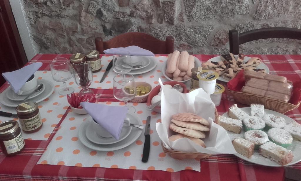 Antichi Sapori Da Speranza Vila Gavoi Exterior foto